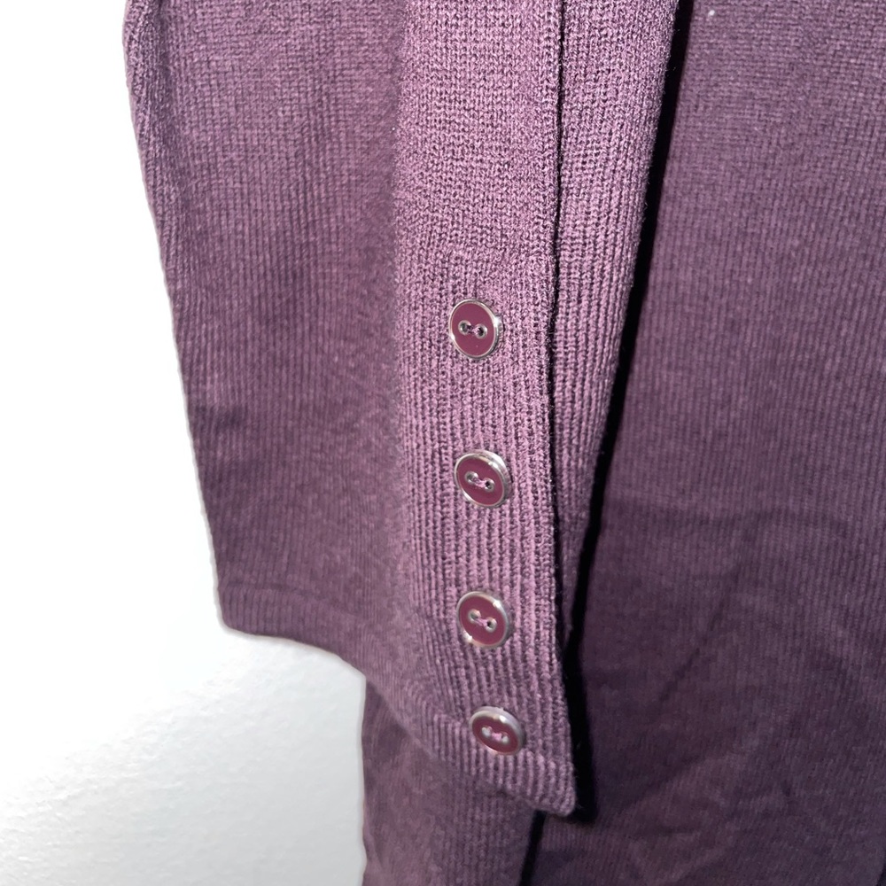 Sweater - Picture 4 of 6